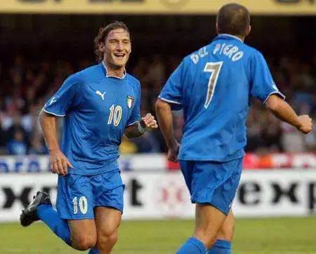 并激励球员 并激励球员